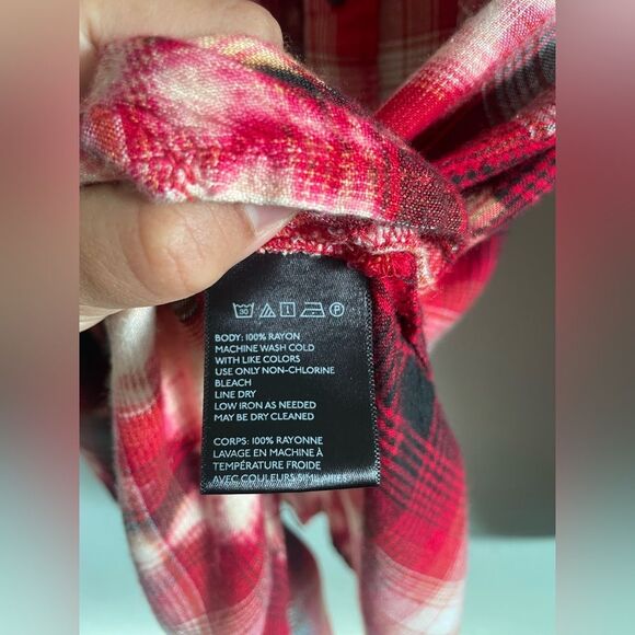 Handmade Upcycled Bleached Tie Dye Red and Black Plaid Button-Up Shirt Womens XS - Picture 4 of 6